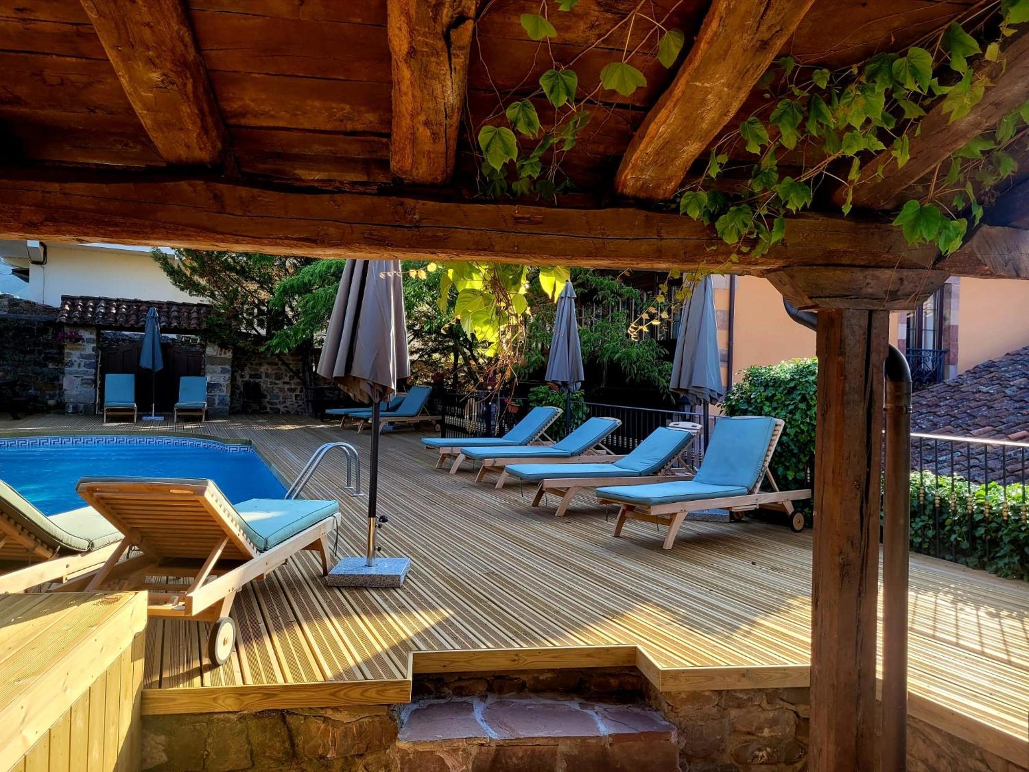 Apartamentos Villa De Potes Kültér fotó