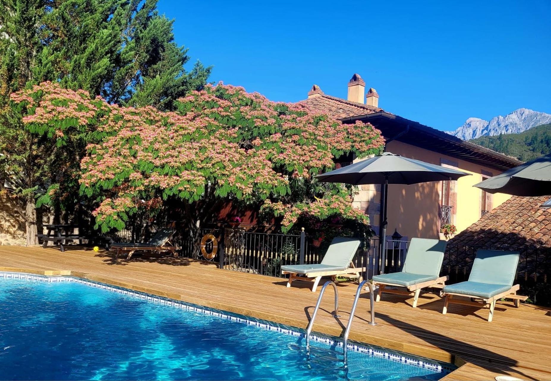Apartamentos Villa De Potes Kültér fotó